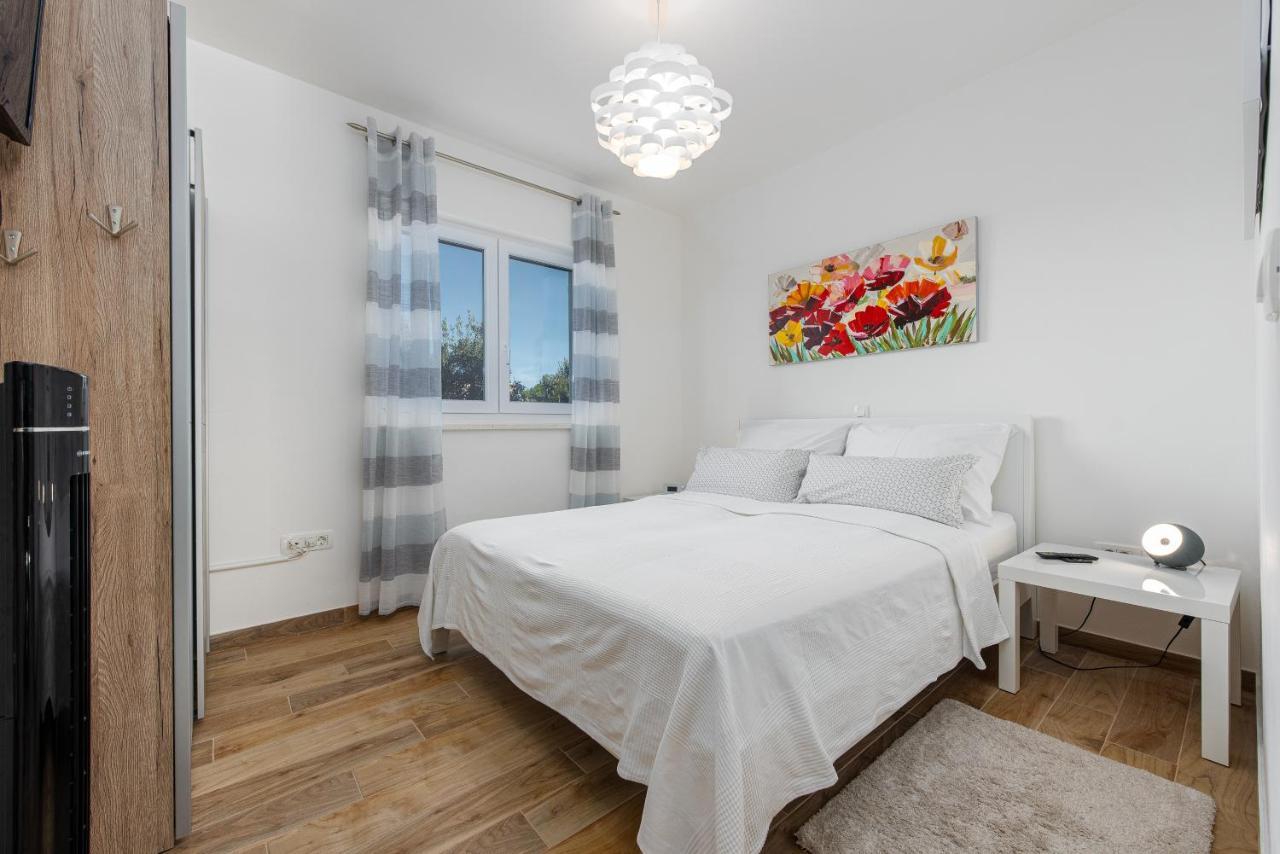 Appartement Hibiskus App1 à Vir Extérieur photo